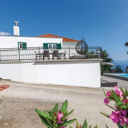 Atraktivna Vila Villa Brela