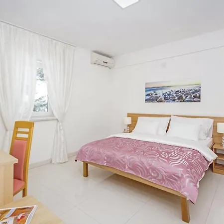 Atraktivna Vila Villa Brela