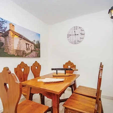 Atraktivna Vila Villa *